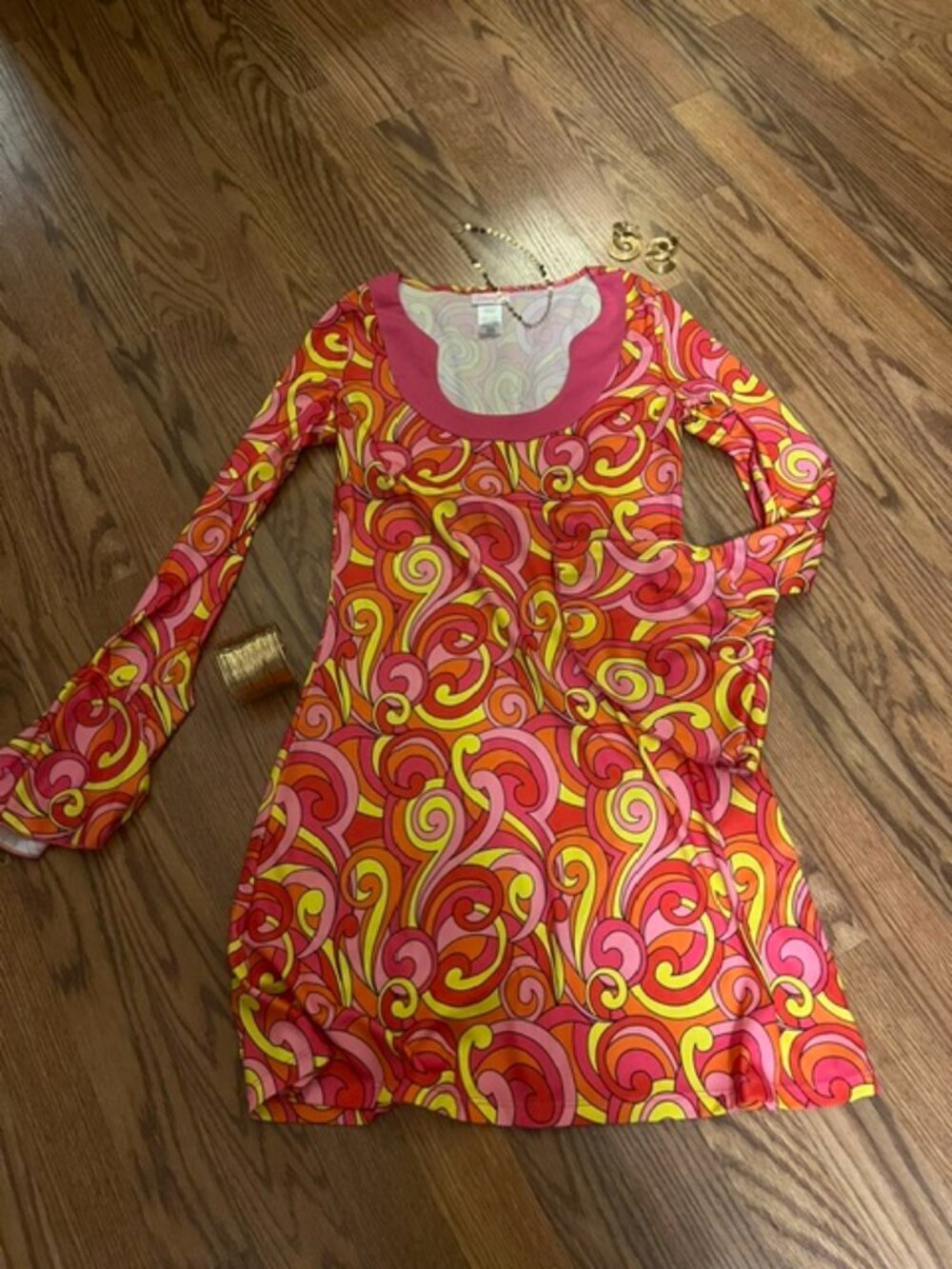 70s dress size S with jewelry